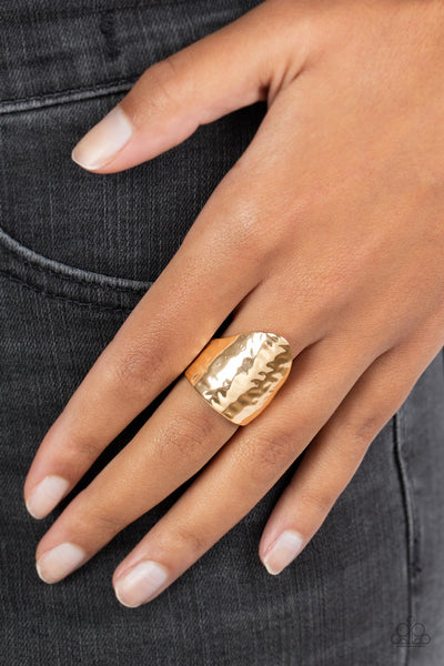 Paparazzi Basic Instincts - Gold Ring