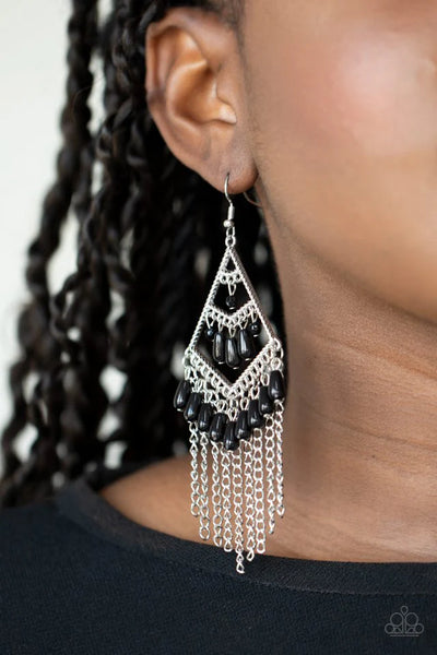 Paparazzi Trending Transcendence - Black Earrings