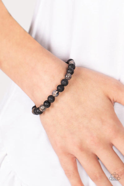 Paparazzi Molten Mogul - Black Bracelet