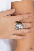 Paparazzi Bling Scene - Black Ring