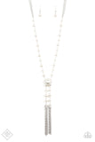 Paparazzi Vintage Diva - White Necklace