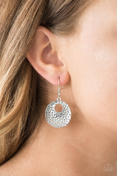 Paparazzi A Taste For Texture - Silver Earrings